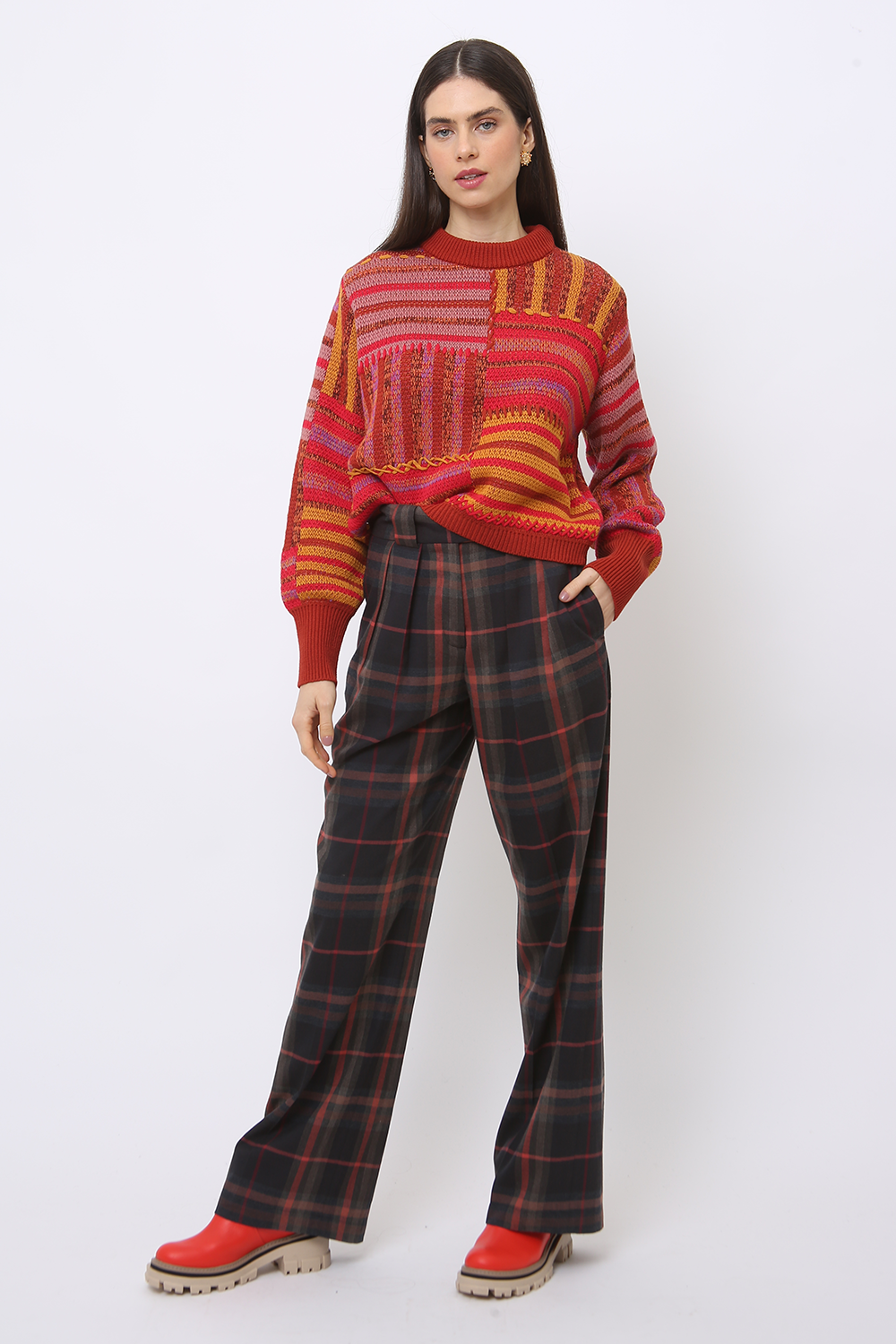 FRAMED COLORFUL PATCH KNIT SWEATER
