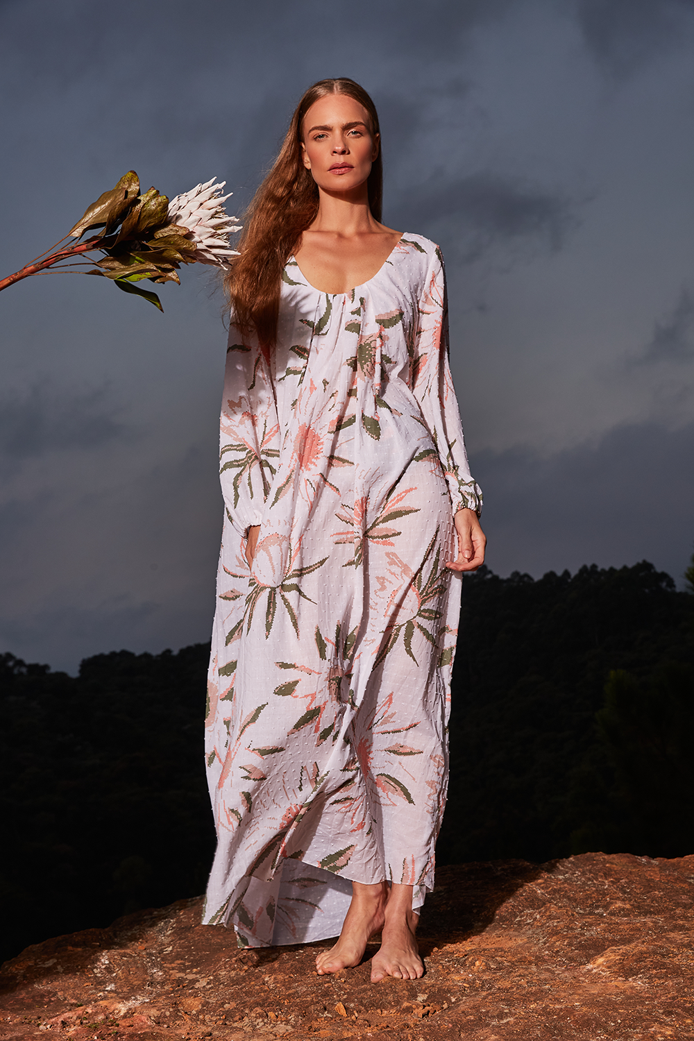 FLORA LINNEN DRESS