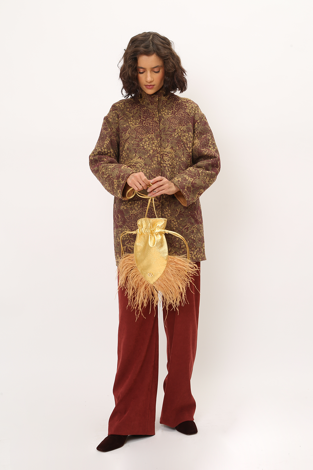 AMY BAG FEATHERS GOLDEN ISLAND