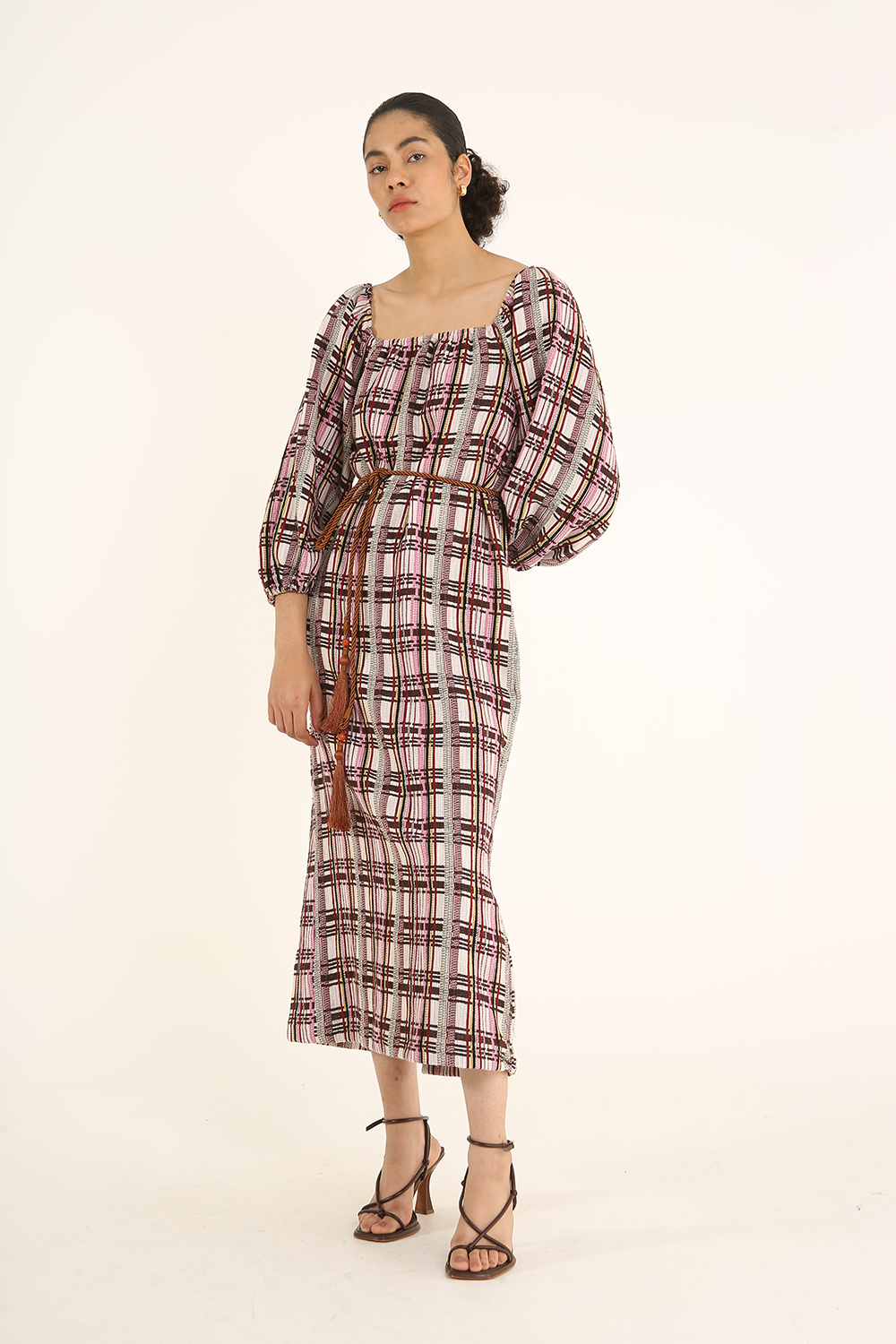 BLACK FRAMED LONG SLEEVE DRESS