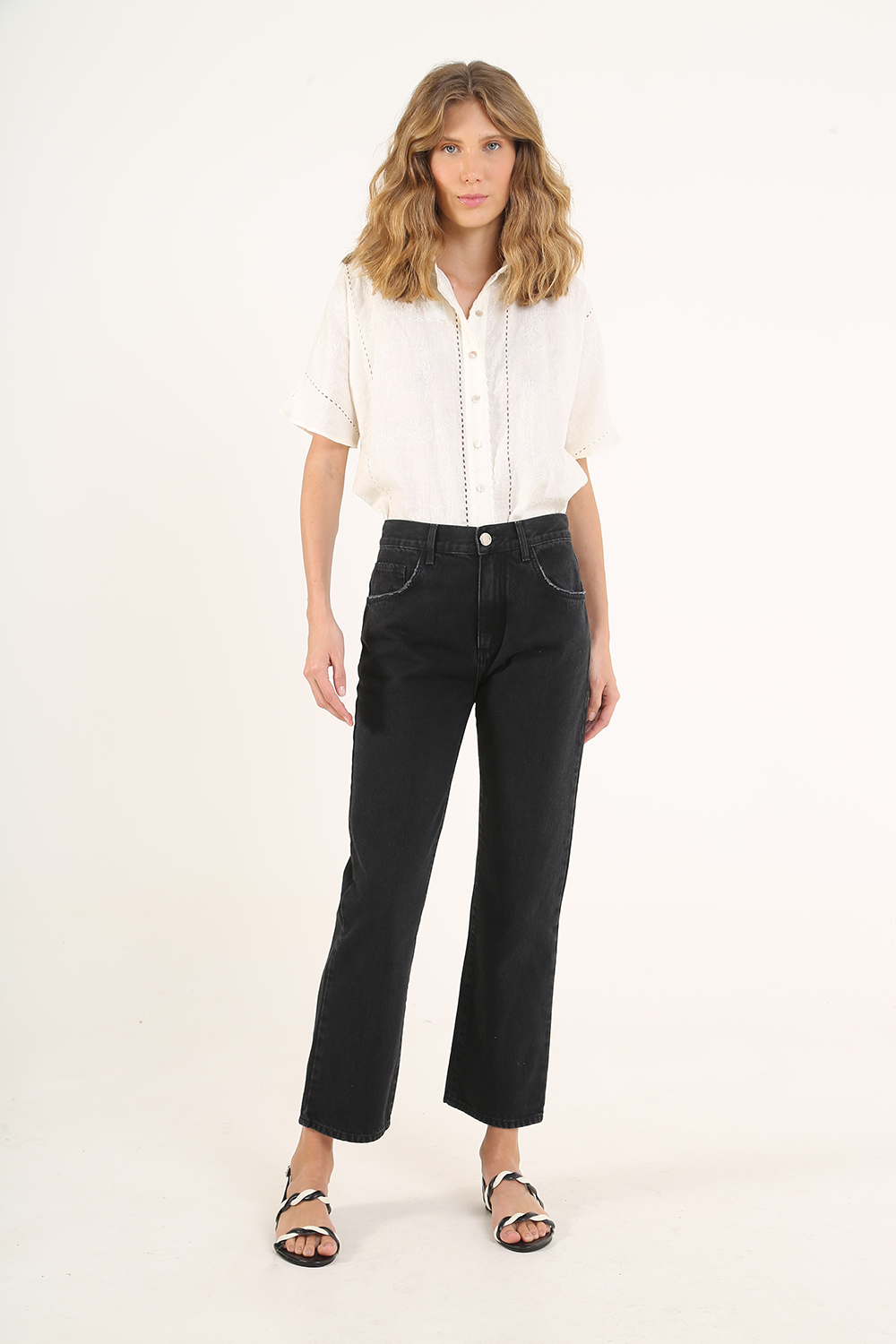 VIC STRAIGHT JEANS