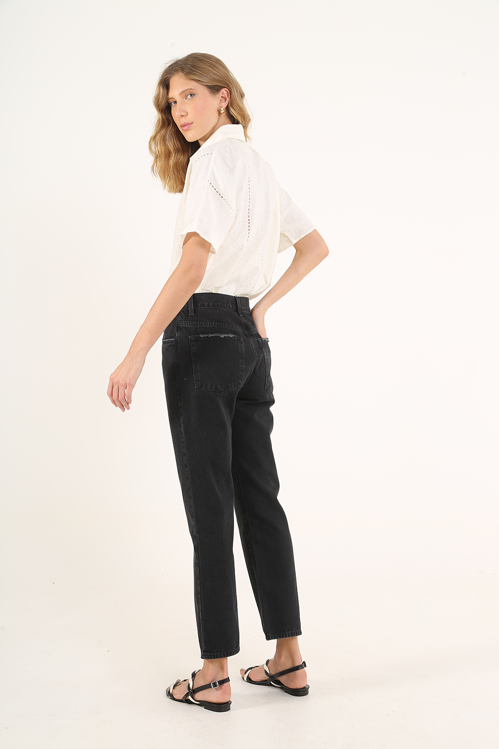 VIC STRAIGHT JEANS