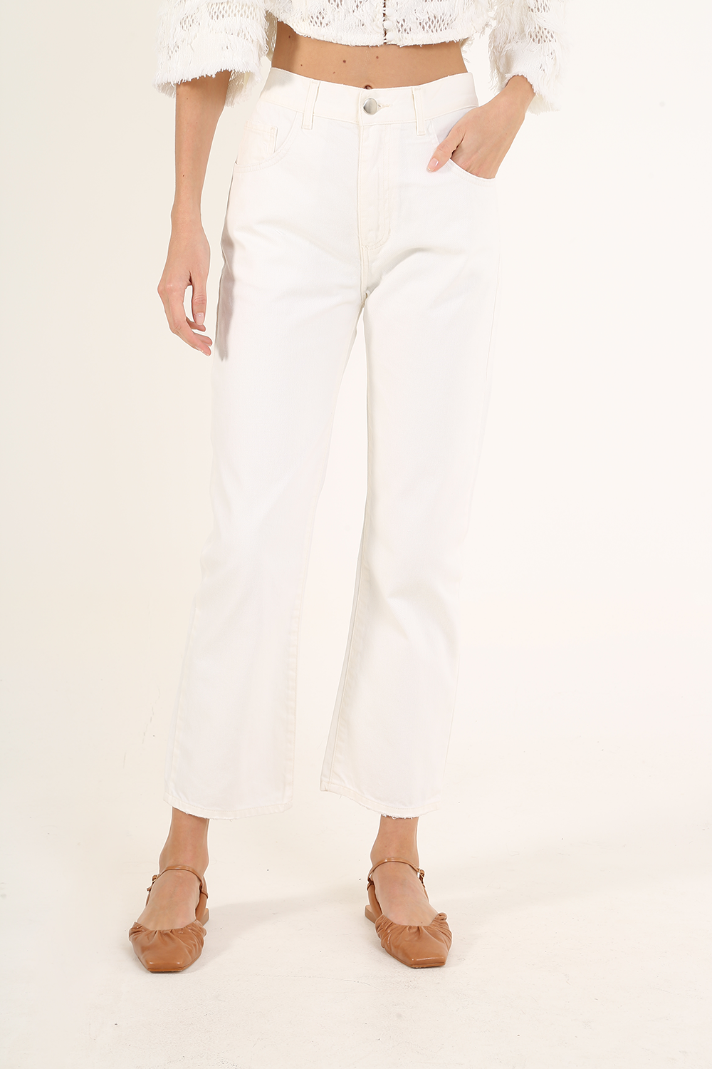 VIC STRAIGHT JEANS