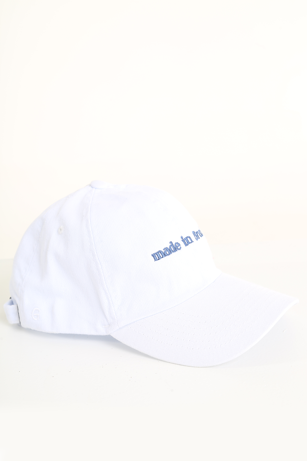 CAP DAD HAT MADE IN BRAZIL WHITE NUÓ + GALLERIST