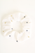 SCRUNCHIE TAMIRES OFF WHITE NUÓ + GALLERIST
