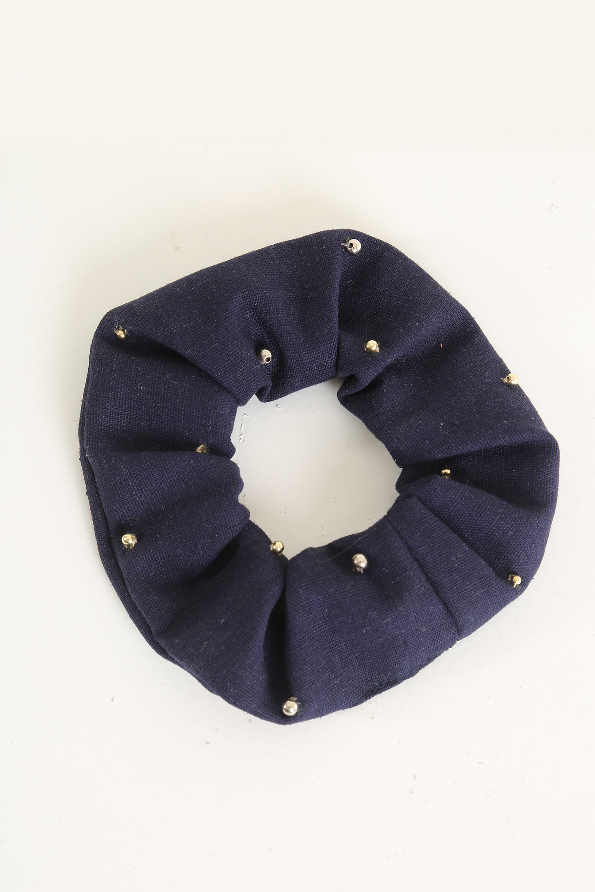 SCRUNCHIE ARY MARINHO NUÓ + GALLERIST