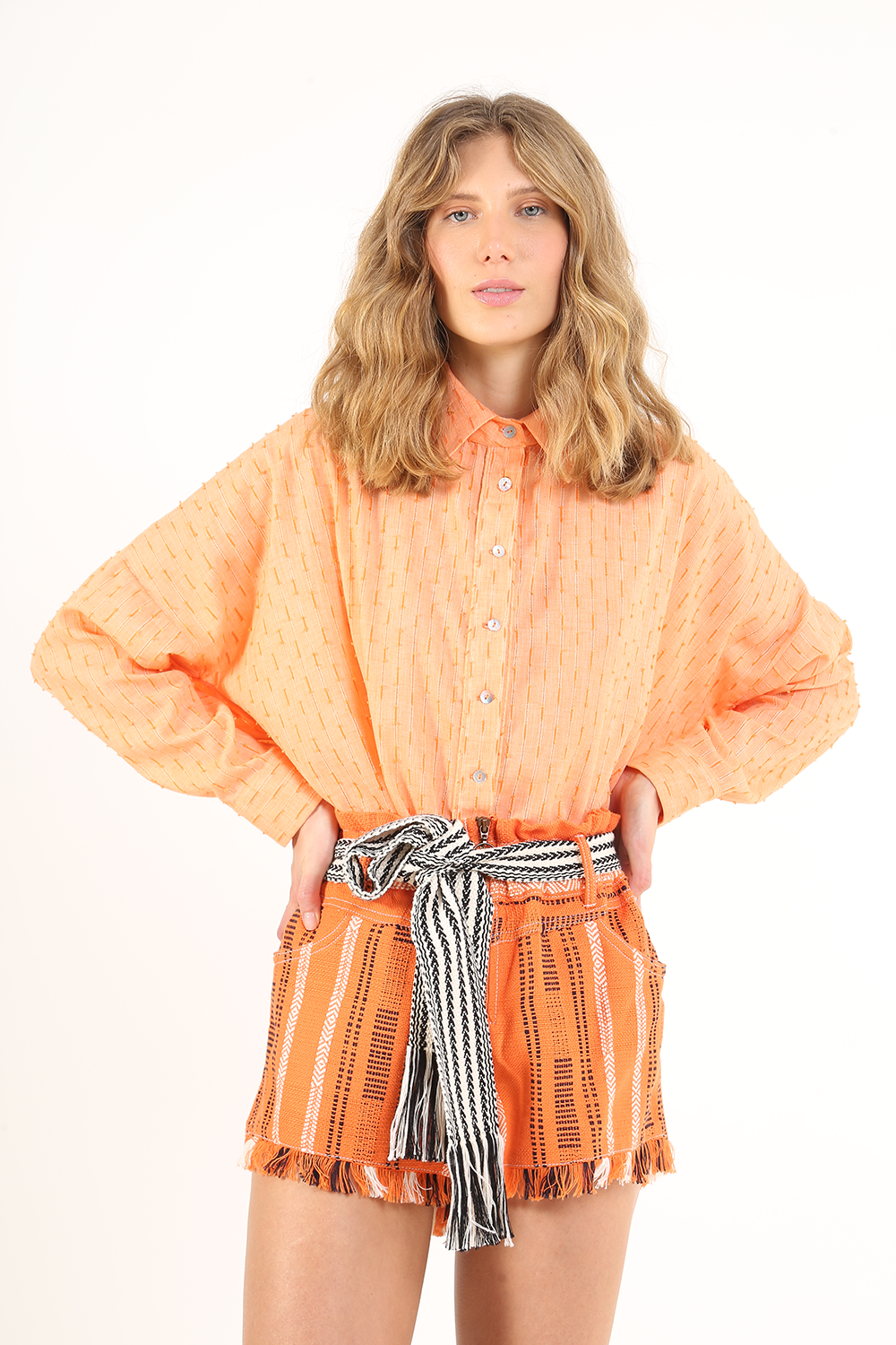 SHORTS SOFI LARANJA SAVY